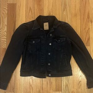 GAP Black Denim Trucker Jacket - Classic Fit